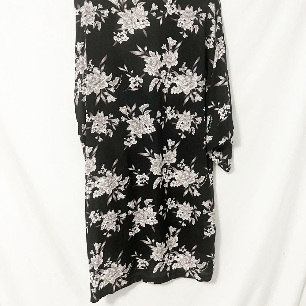 Spiritual Gangster Black Grey Floral Robe OS - Picture 2 of 7